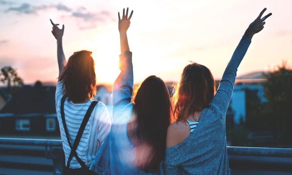 The Influence of Friend Circles: Teen Friendships Shape Hidden Habits