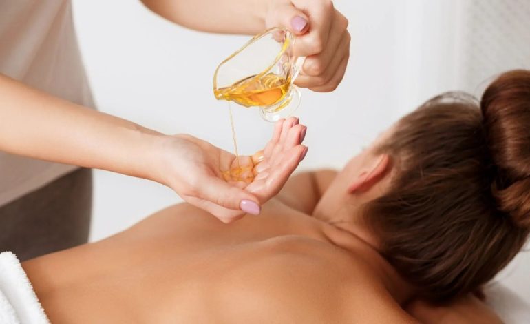 Ancient Wellness, Modern Skincare: Why Ayurvedic Body Oils Are Returning to Daily Self-Care